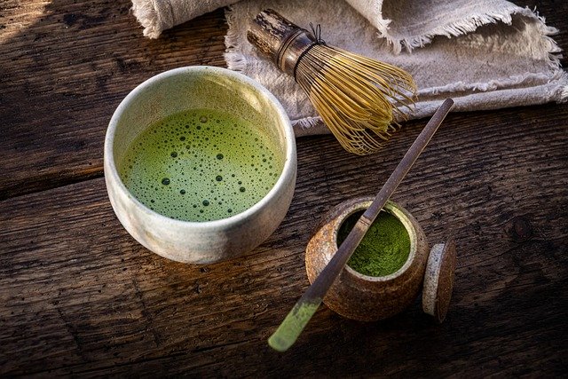 th&eacute; matcha, De salari&eacute;e d&eacute;senchant&eacute;e &agrave; fondatrice d&rsquo;une marque &agrave; 6 millions d&rsquo;euros : le parcours de Camille Becerra avec Anatae Matcha